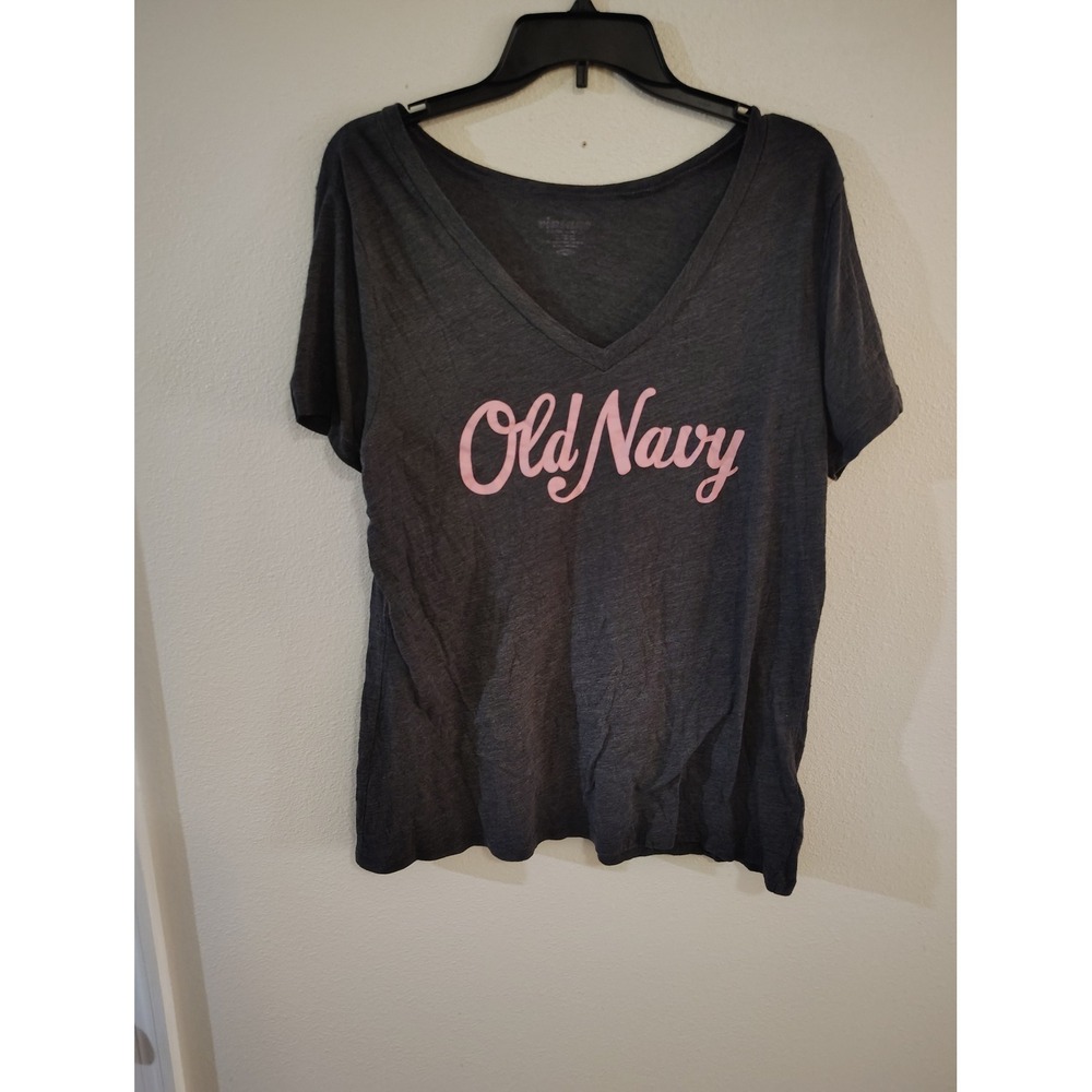 Old Navy Vintage V-Neck Graphic T-Shirt Charcoal Gray Pink Logo‎ Womens XL